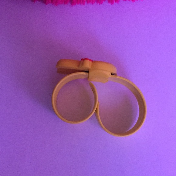 Hello kitty friend strap watch 💛🎀🕗🎀💛 - Picture 4 of 16